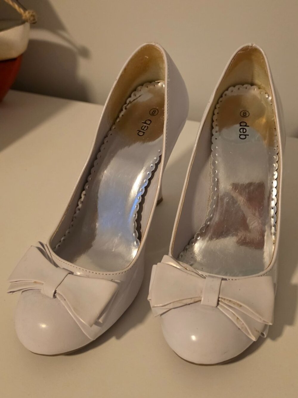 DEB White Patent Bow Front High Heel Pumps Size 8